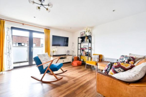 Stylish 2 bed 2 bath apt in Wembley